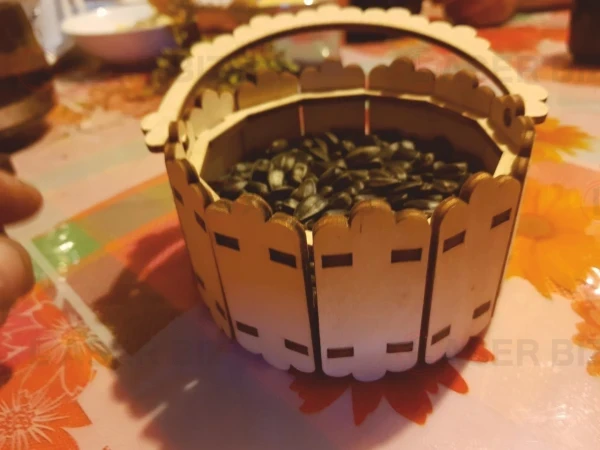 корзина с ручкой
