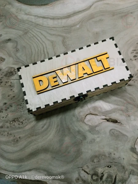 Деревянный ящик для насадки dewalt под прямым углом