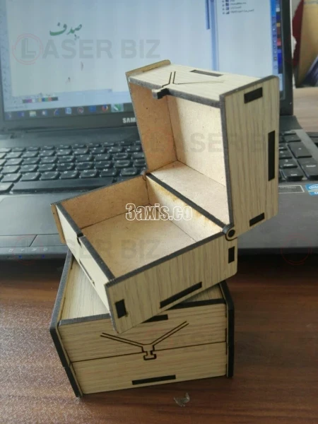 Коробка с крышкой для часов