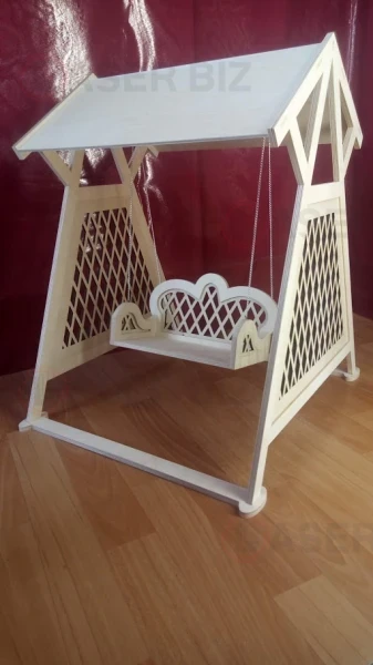 Декоративные качели
