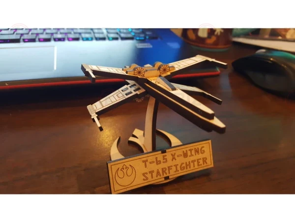 X-wing starfighter